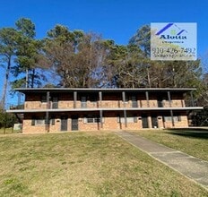 Building Photo - 4212 S Dowfield Dr