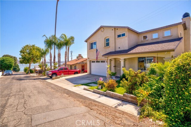 Building Photo - 32902 Cedar Dr