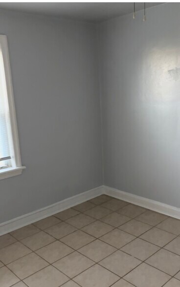 Apt C - 9554 19th Bay St