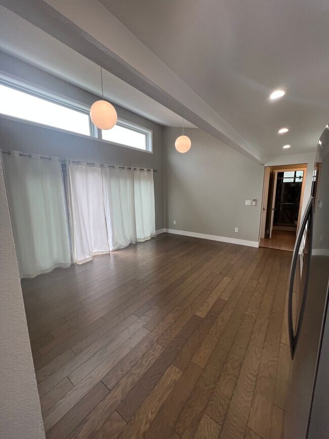 Building Photo - 2 bed/2 bath charming ADU for Rent in Concord
