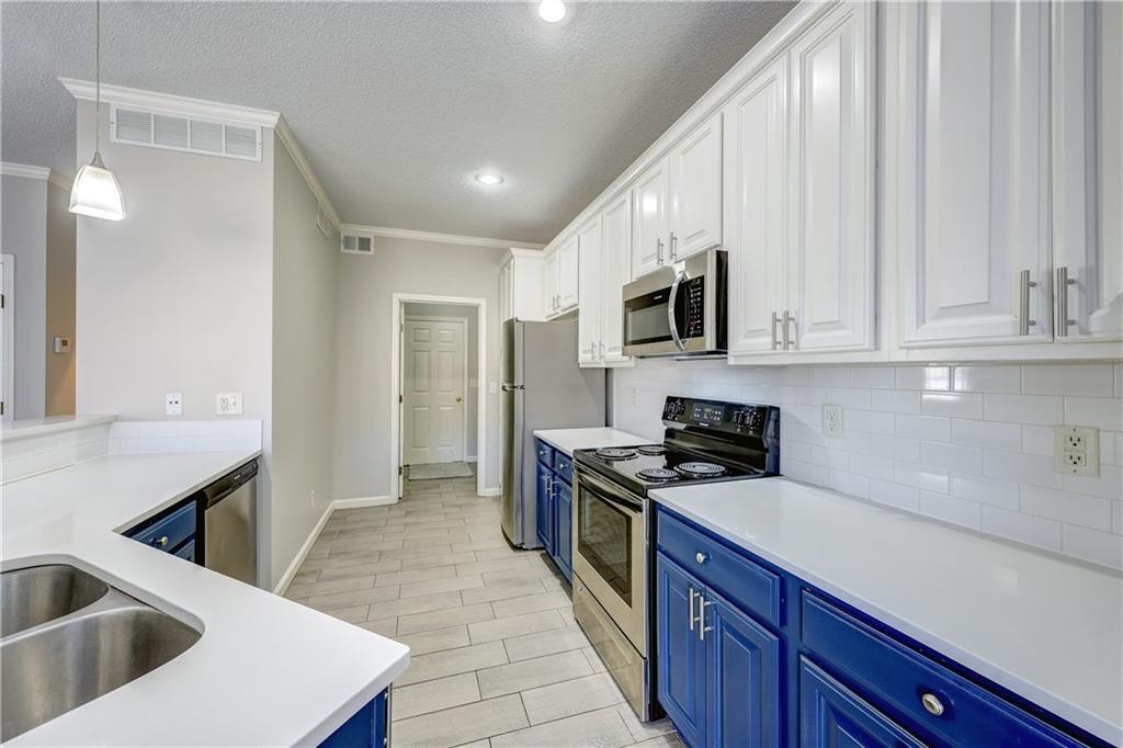 Building Photo - 9206 Boehm Dr