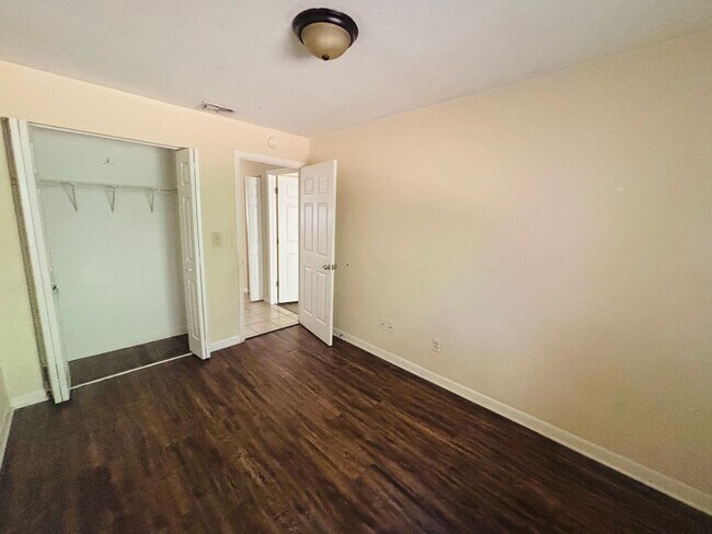 Building Photo - Baxley - 1915