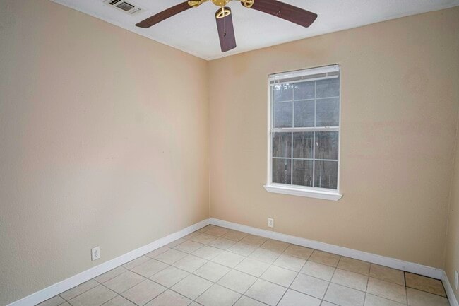 Building Photo - 717 N Colorado St