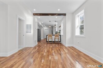 Building Photo - 54 Plaza Ave