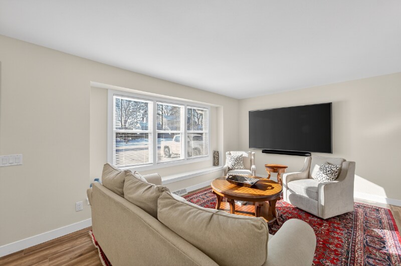 Building Photo - 7104 Park Shores Ct