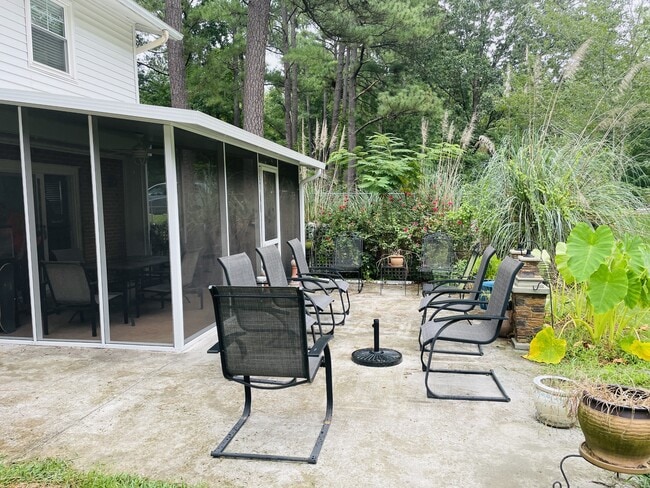 Building Photo - 5301 Yardley Terrace