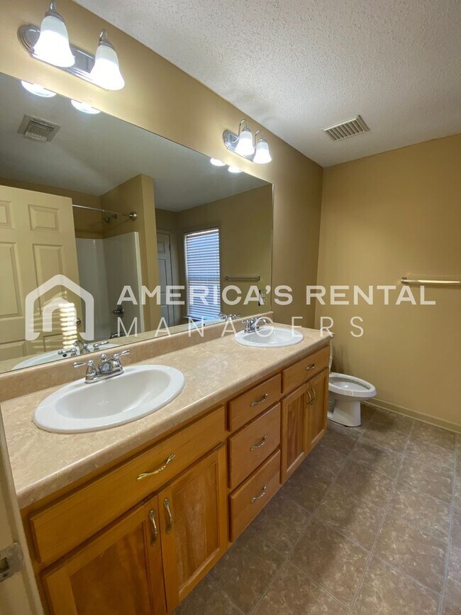 Building Photo - Home in Northport, AL. Sign a lease by 2/28/26 to receive HALF off the deposit!!! DEPOSIT PENDING!