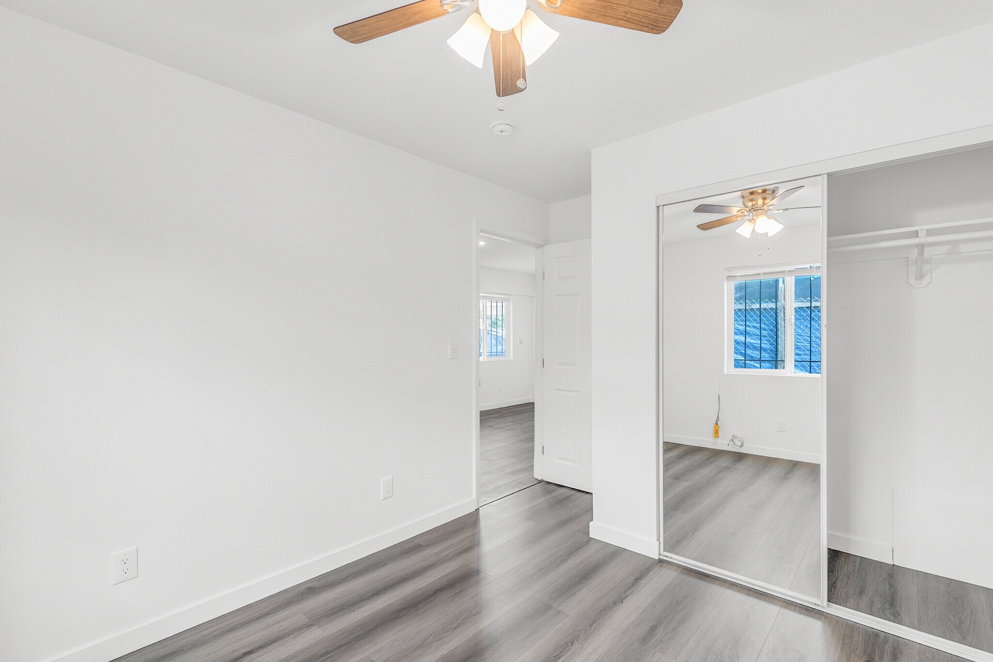 Building Photo - 8910 Avalon Blvd