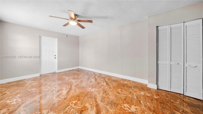 Building Photo - 1124 NW 100th Terrace