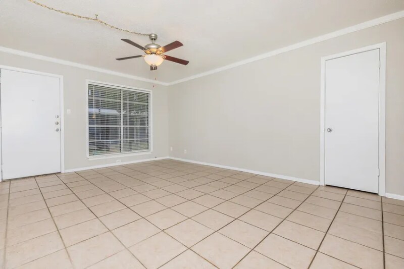 Primary Photo - 4645 Ocean Dr