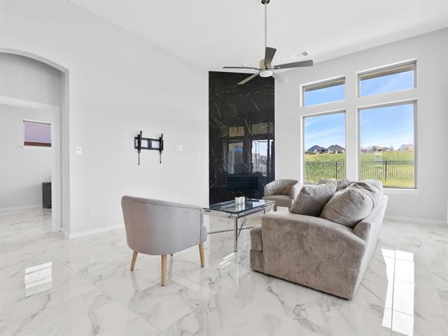 Building Photo - 2156 Domingo Dr