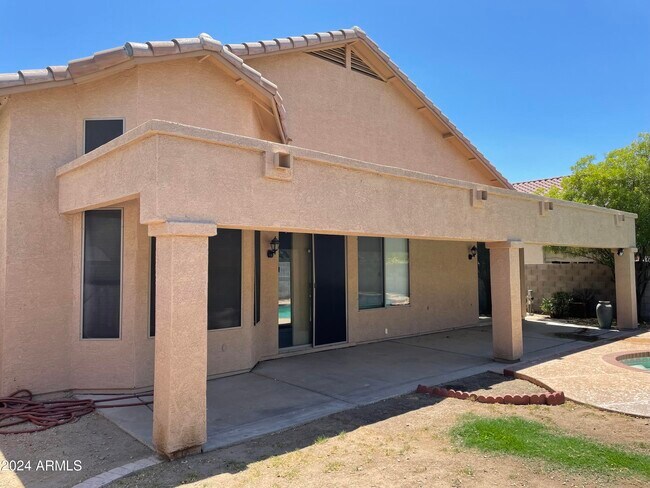 Building Photo - 5922 W Sack Dr