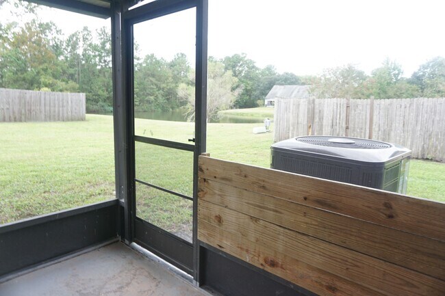 Building Photo - 5528 Greatpine Ln S