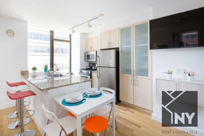 Building Photo - 2 bedroom in NEW YORK NY 10005