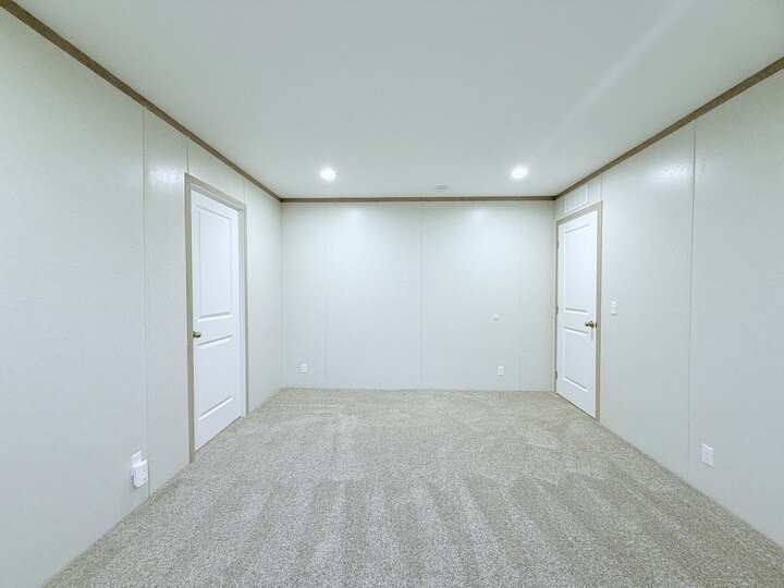 Building Photo - 29752 Jamestown Dr