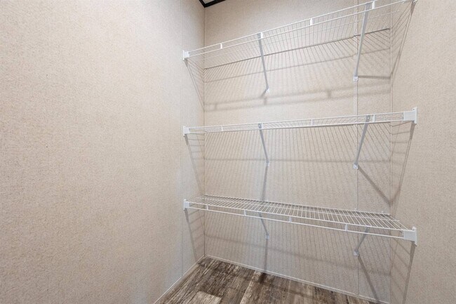 Building Photo - 309 W Buell Dr