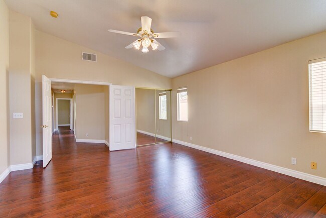 Building Photo - 2069 Sapphire Valley Ave