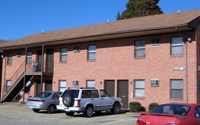 Building Photo - Tomlin Apartments