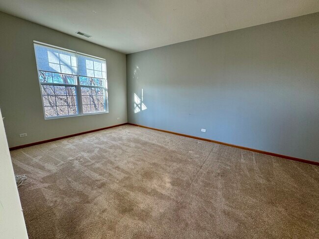 Building Photo - 951 Ellsworth Dr