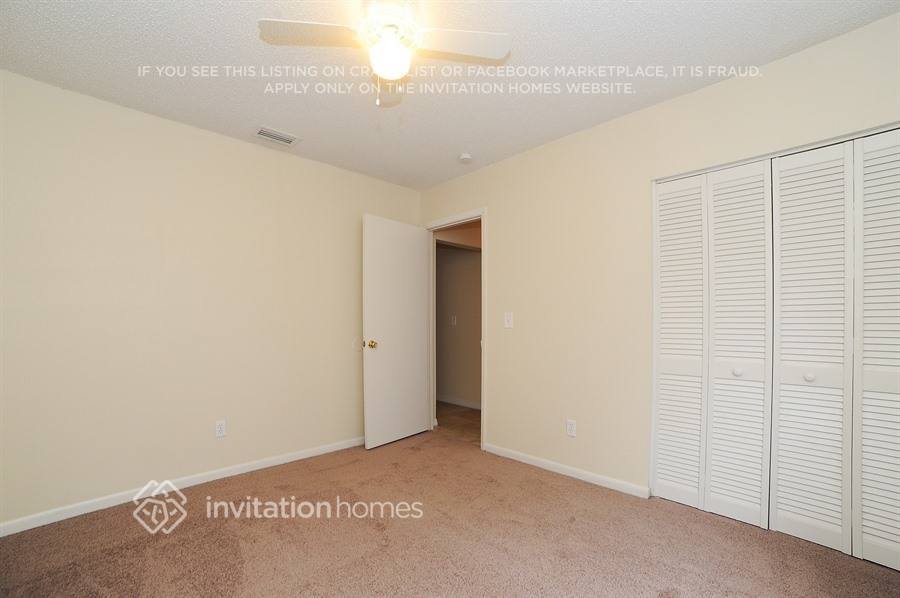 Building Photo - 608 Valley Hill Dr