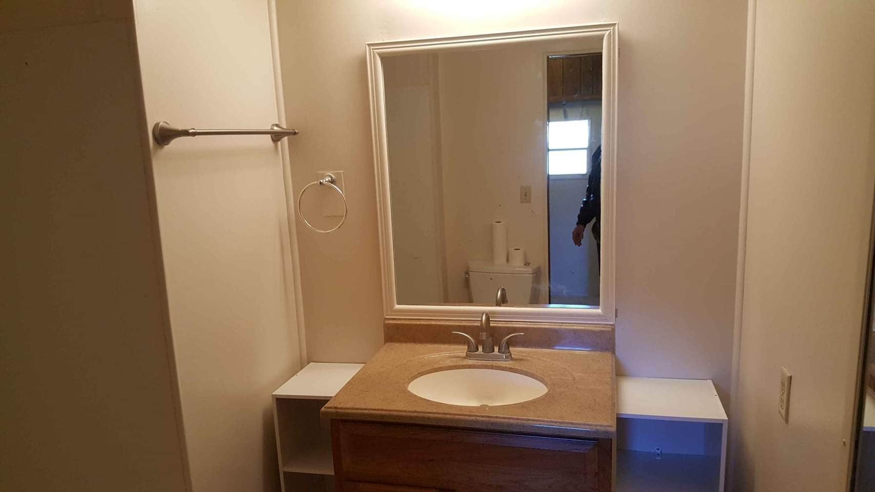 Building Photo - 102 Helms Cir