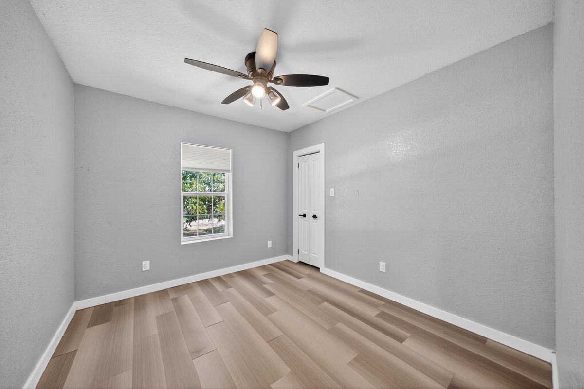 Building Photo - 1203 Ave J