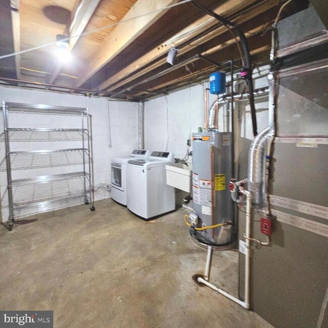 Building Photo - 5428 Donnelly Ct
