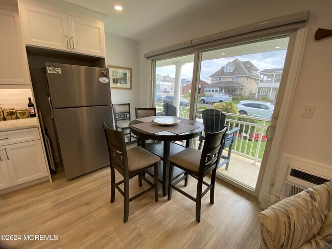 Building Photo - 205 Ocean Ave N