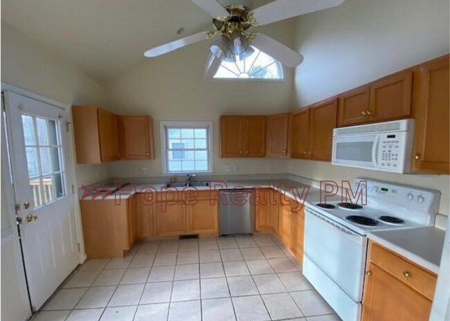 Building Photo - 20308 Hickory Branch Dr