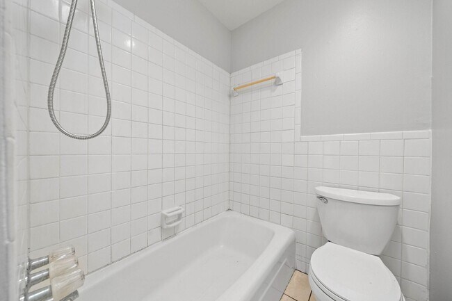 Building Photo - 9009 Gaylord Dr