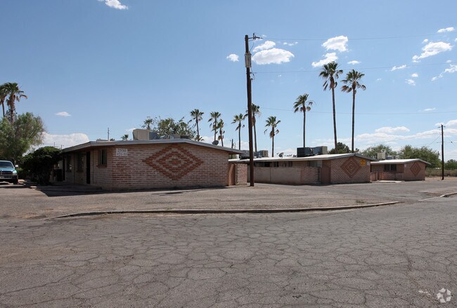 2550 E Lind Rd - 2550 E Lind Rd Tucson AZ 85716 | Apartment Finder