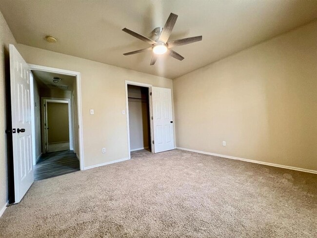 Building Photo - 624 Vickery Ave