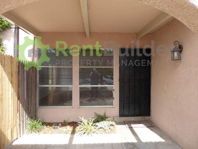 Building Photo - SCHEDULE YOUR SHOWING TODAY