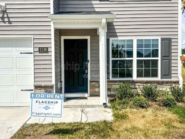 Building Photo - 2136 Montalvan Dr