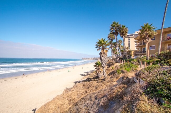 Building Photo - Charming 1 Bed/1 Bath - Just One Block from the Ocean in North Pacific Beach!