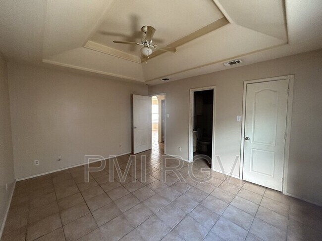 Building Photo - 1803 Douglas