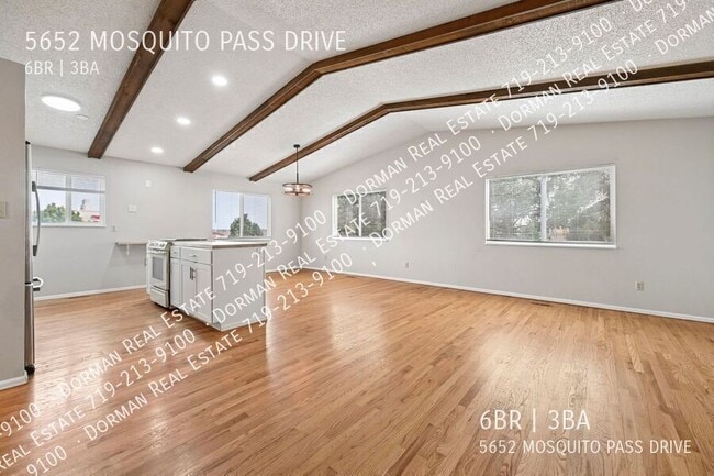 Building Photo - 5652 Mosquito Pass Dr