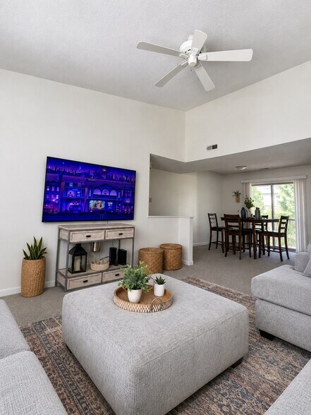 Building Photo - 9153 Wrenwood Ln