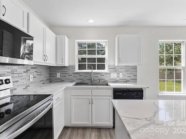 Building Photo - Earn Wealth While Leasing - Like a Homeowner - Lease to Own