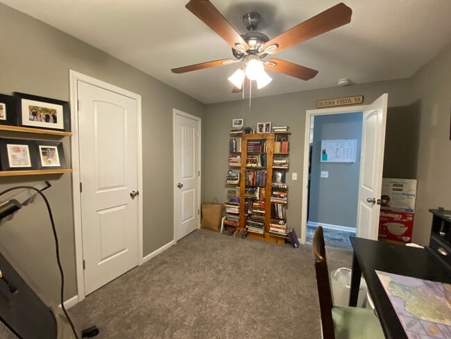Building Photo - 139 Storybook Dr
