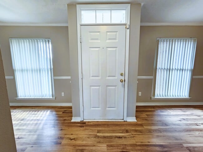 Building Photo - 5168 Whitehurst Ln