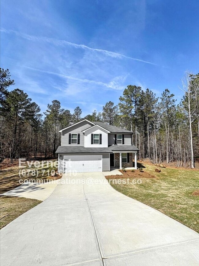 Building Photo - Spacious 4 Bed, 2.5 Bath Home with Attached 2-Car Garage