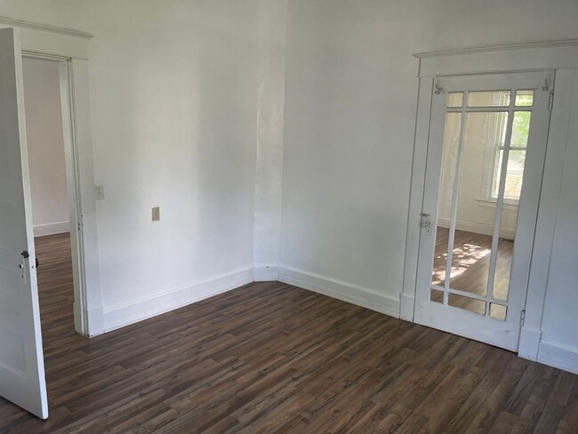 Building Photo - 2 Bedroom 2 bathroom in Alton