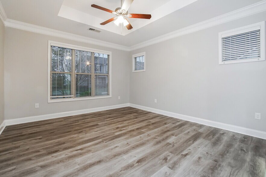 Building Photo - 108 Heathwood Dr