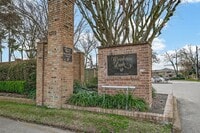 Building Photo - 1311 Antoine Dr