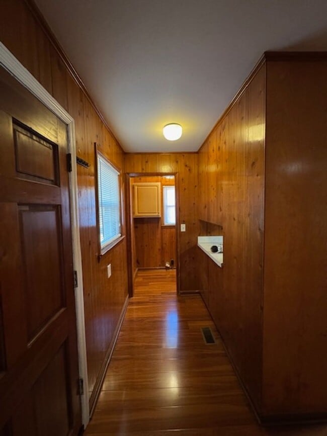 Building Photo - Piner Road