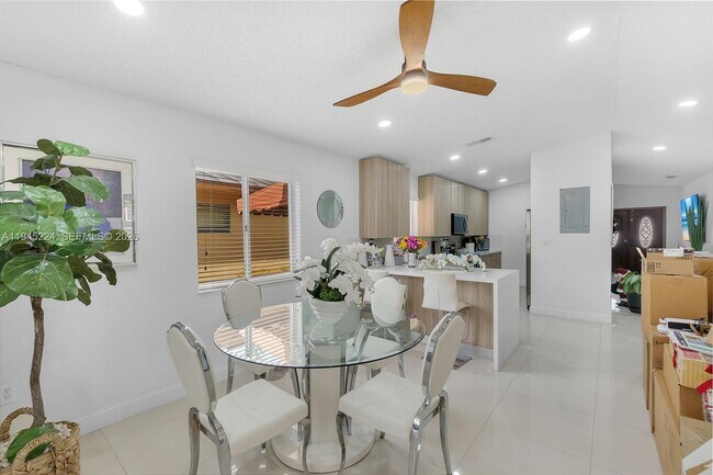 Building Photo - 3172 W 79th Pl