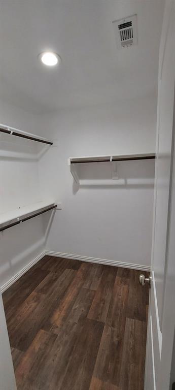 Building Photo - 407 W Criner St