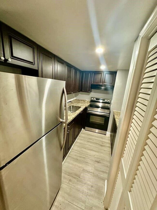 Building Photo - 1740 NW 60th Ave