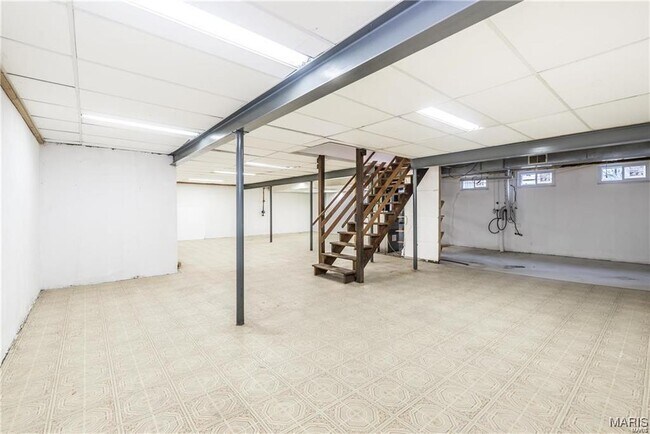 Building Photo - 1369 Nykiel Ct